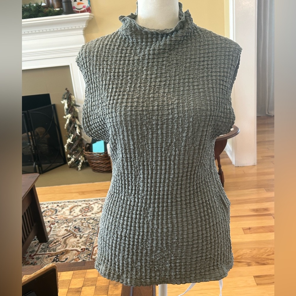 Zara Textured Sage Sleeveless Stretch Women’s Blouse with Ruffle Collar - Picture 8 of 11